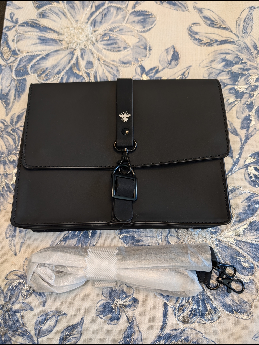 Dior Bee Shoulder Bag/Clutch With Removable Strap In Black GWP